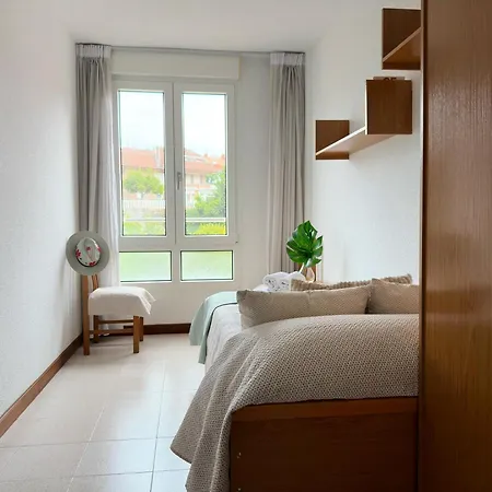 La Escotilla - 30017 *